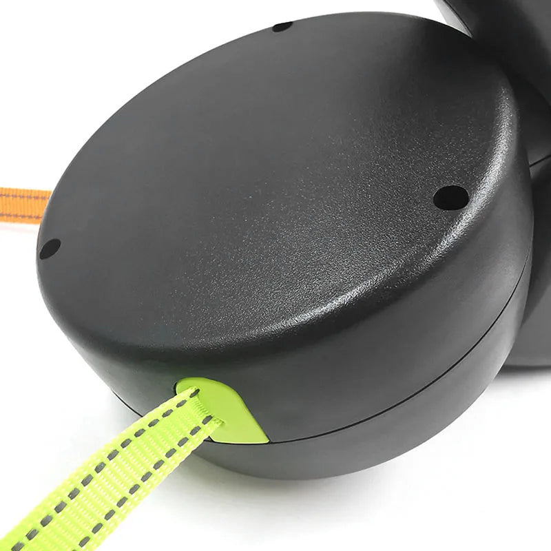 Leash for Pet Dogs Self-rolling Retractable Leash For 2 Dogs Retractable 360° Rotation With LED Light 2-way Leash Roll Type