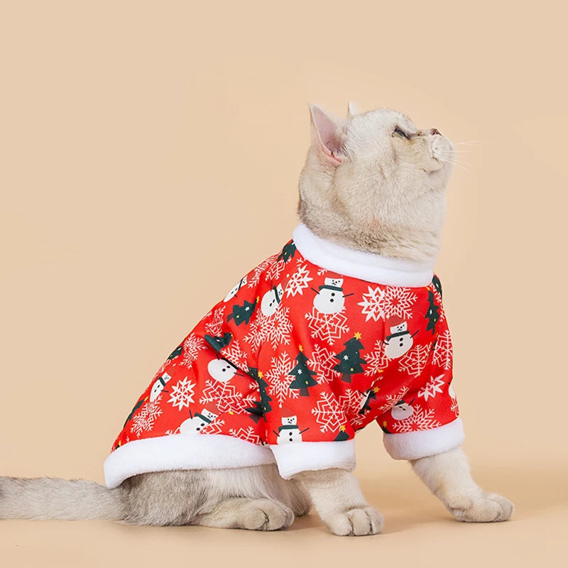 Hot autumn and winter Christmas pet clothes, comfortable and warm cartoon printed pet cat and dog clothes