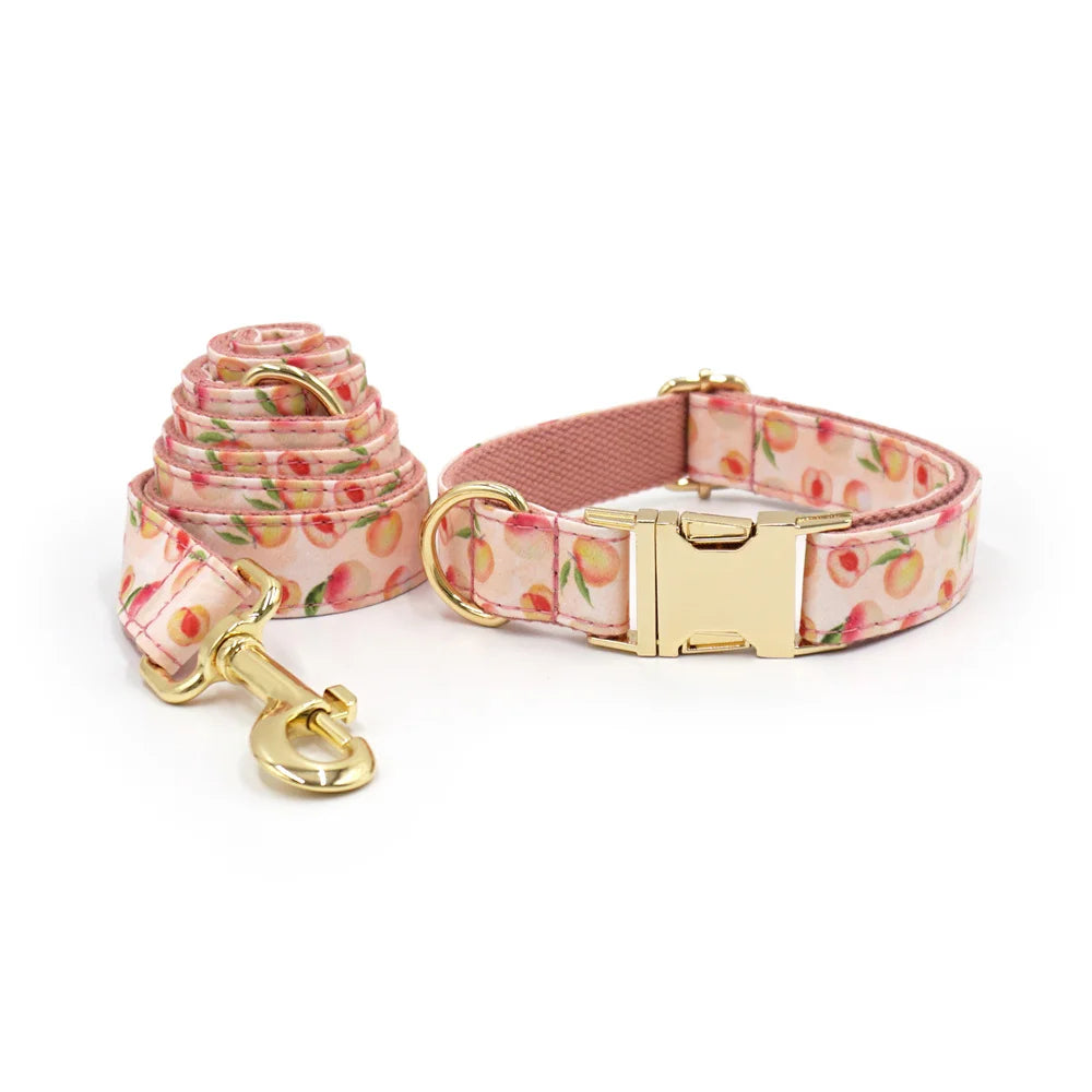 Honey Peach Pattern Dog Collar Personalized Fruit Collection Luxury Bowtie Dog Collar and Leash Set with Poop Bag Pet Cat Collar